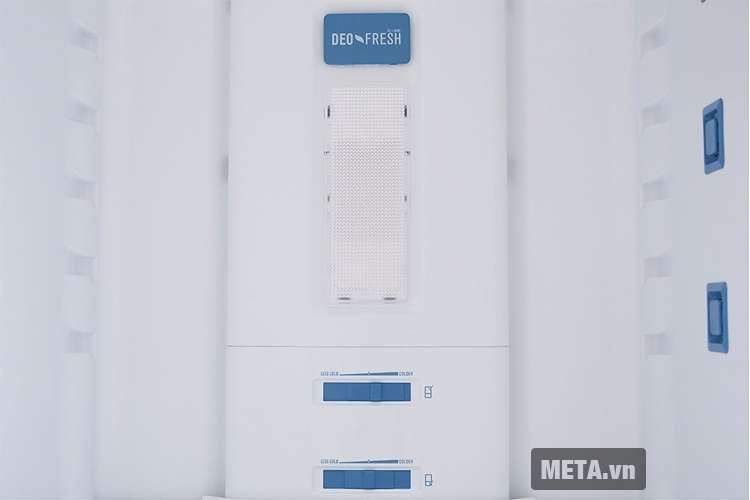 Tủ lạnh 320 lít Electrolux EBE3200SA-RVN với chế độ khử mùi thực phẩm.