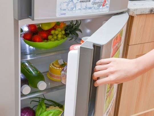 Tủ Lạnh Làm Đá Chậm Do Đâu Và Cách Khắc Phục Nhanh Chóng
