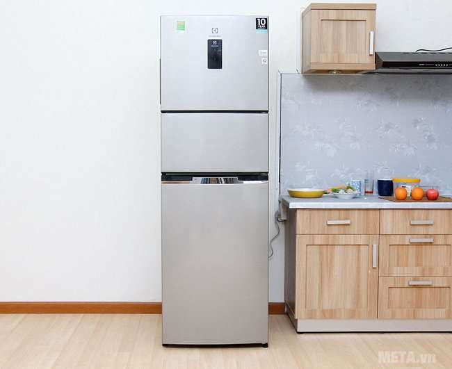 Tủ lạnh 350 lít inverter Electrolux EME3500MG làm nổi bật không gian nội thất nhà bạn 