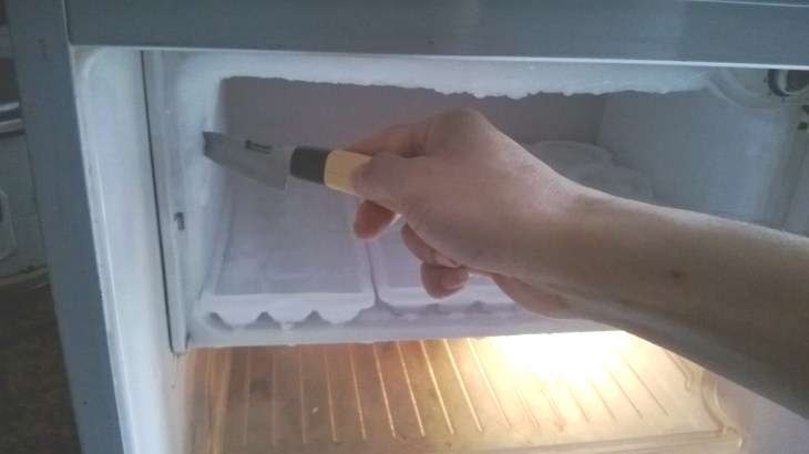 Tủ lạnh lâu đông đá? Nguyên nhân và cách khắc phục