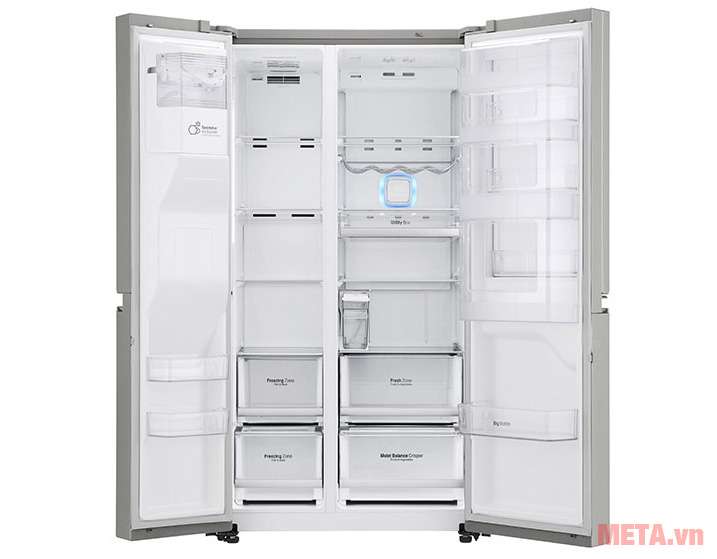 Tủ lạnh LG GR-P247JS với 4 cánh tủ tiện ích hơn