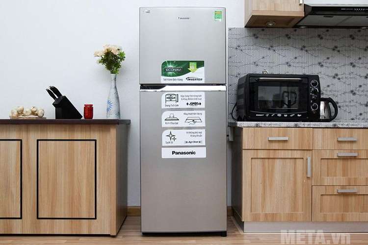  Tủ lạnh Panasonic NRBL268PSVN có thiết kế nhỏ gọn phù hợp với căn bếp nhà bạn