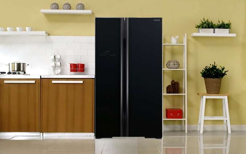 Nội thất gian bếp thêm hiện đại với tủ lạnh side by side Hitachi